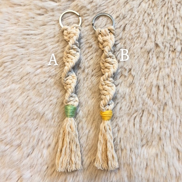 Twisted tassel Boho Macrame Keychain! - Picture 2 of 6